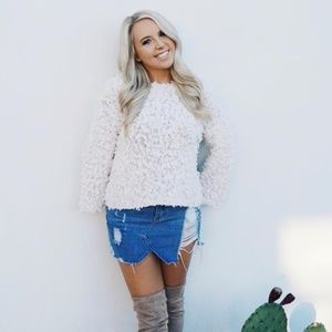 Denim distressed mini skirt. From Dallas boutique. Size Medium. (27/28)